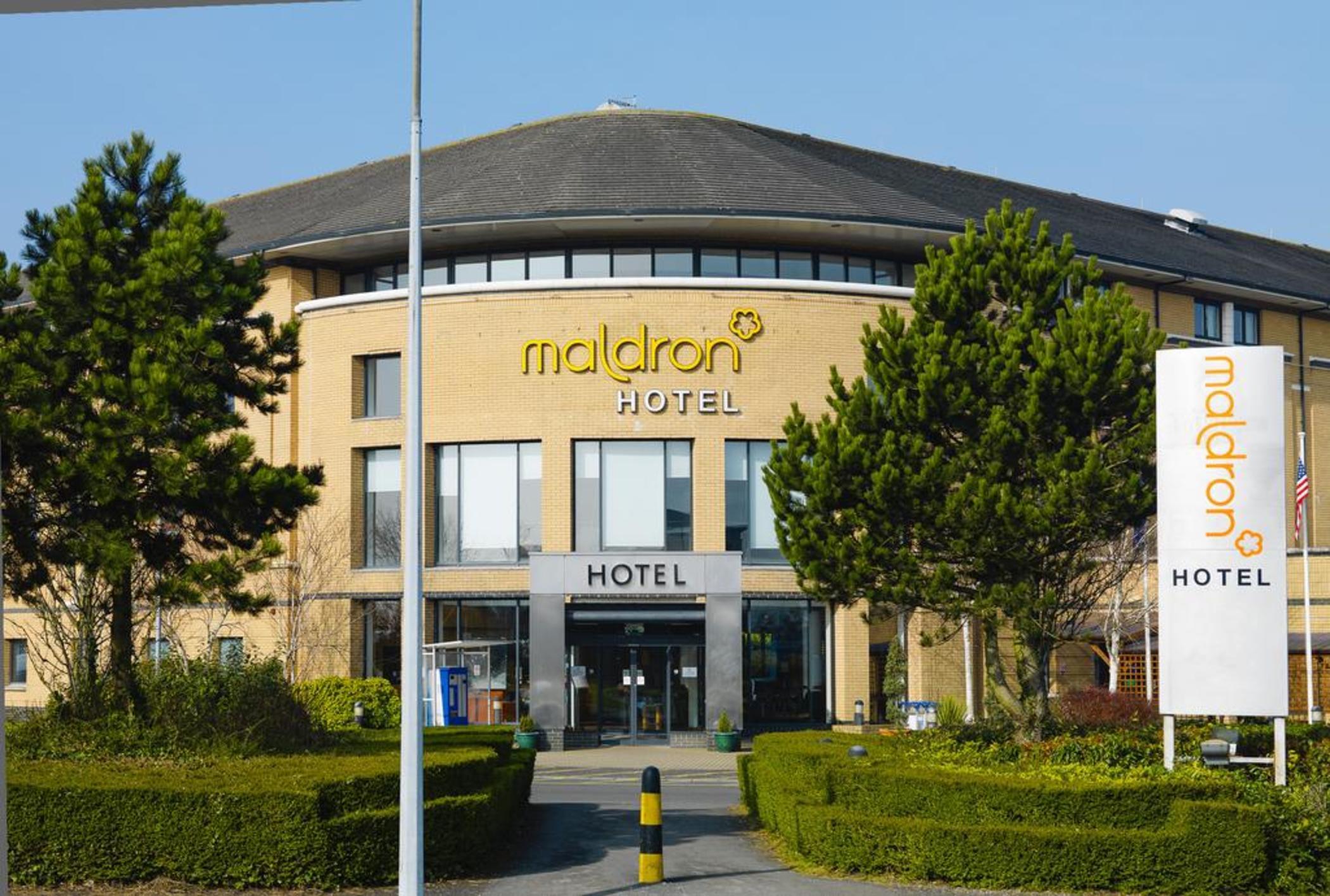 Maldron Hotel Belfast International Airport Aldergrove Exterior foto